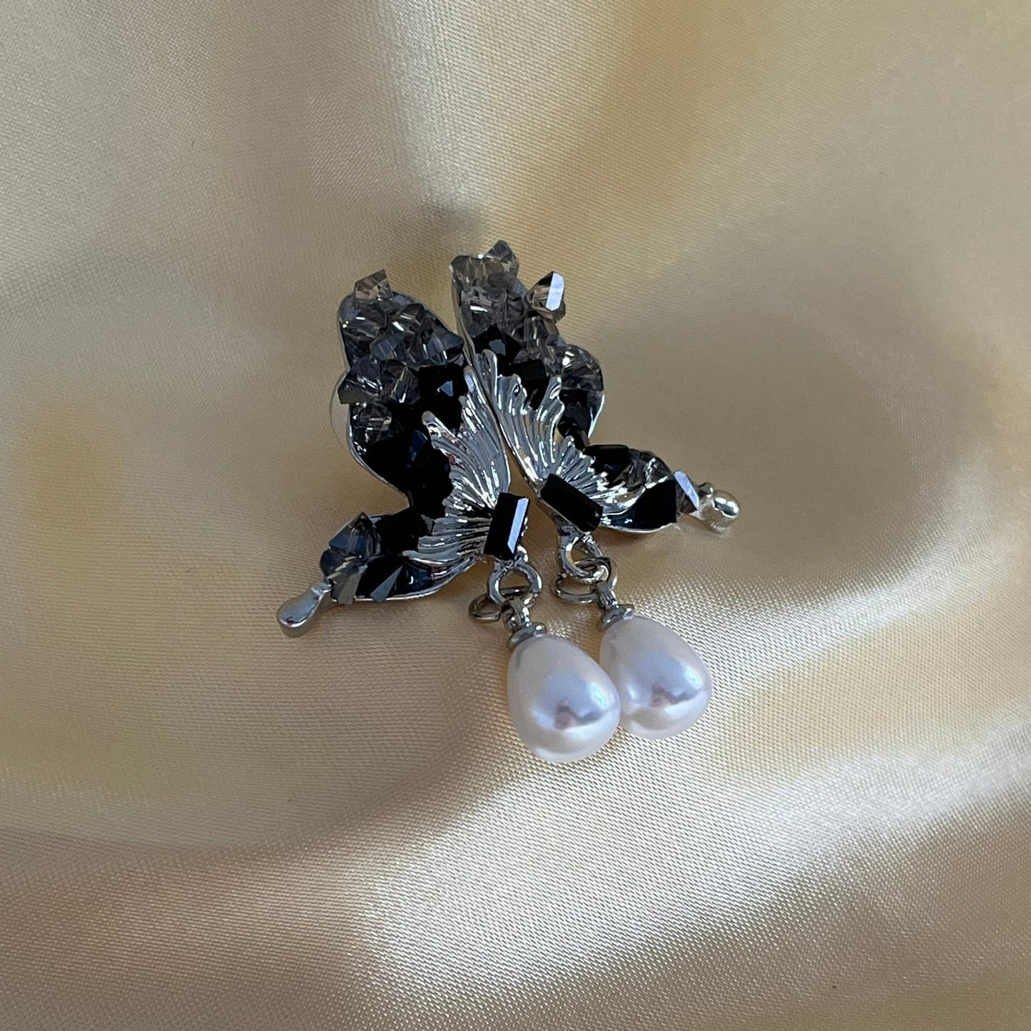 Flutura Black Pearl