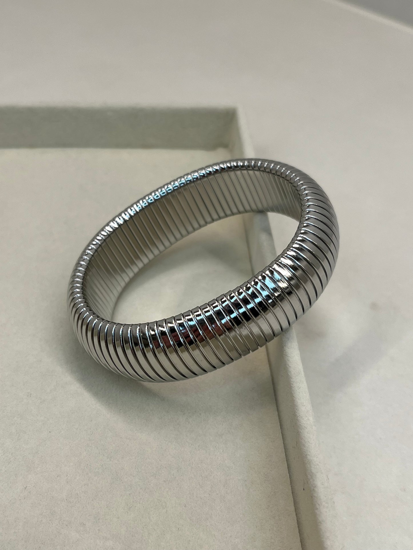 Snake wrap