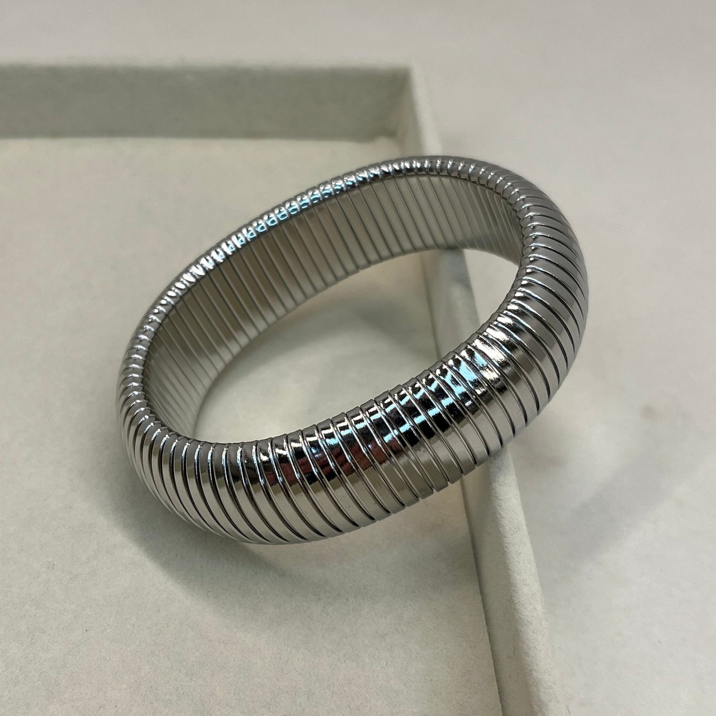 Snake wrap