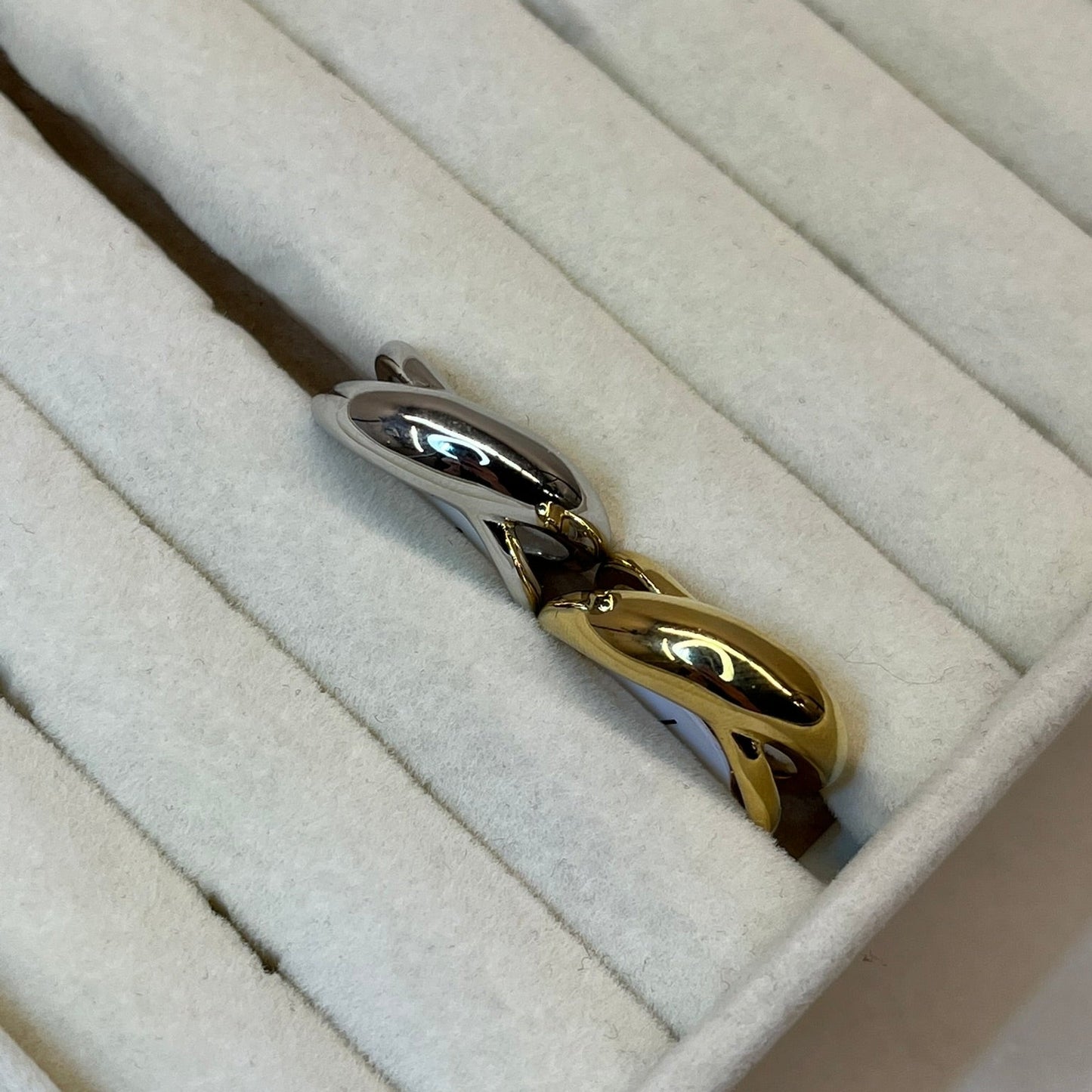 Eternal Flow Ring