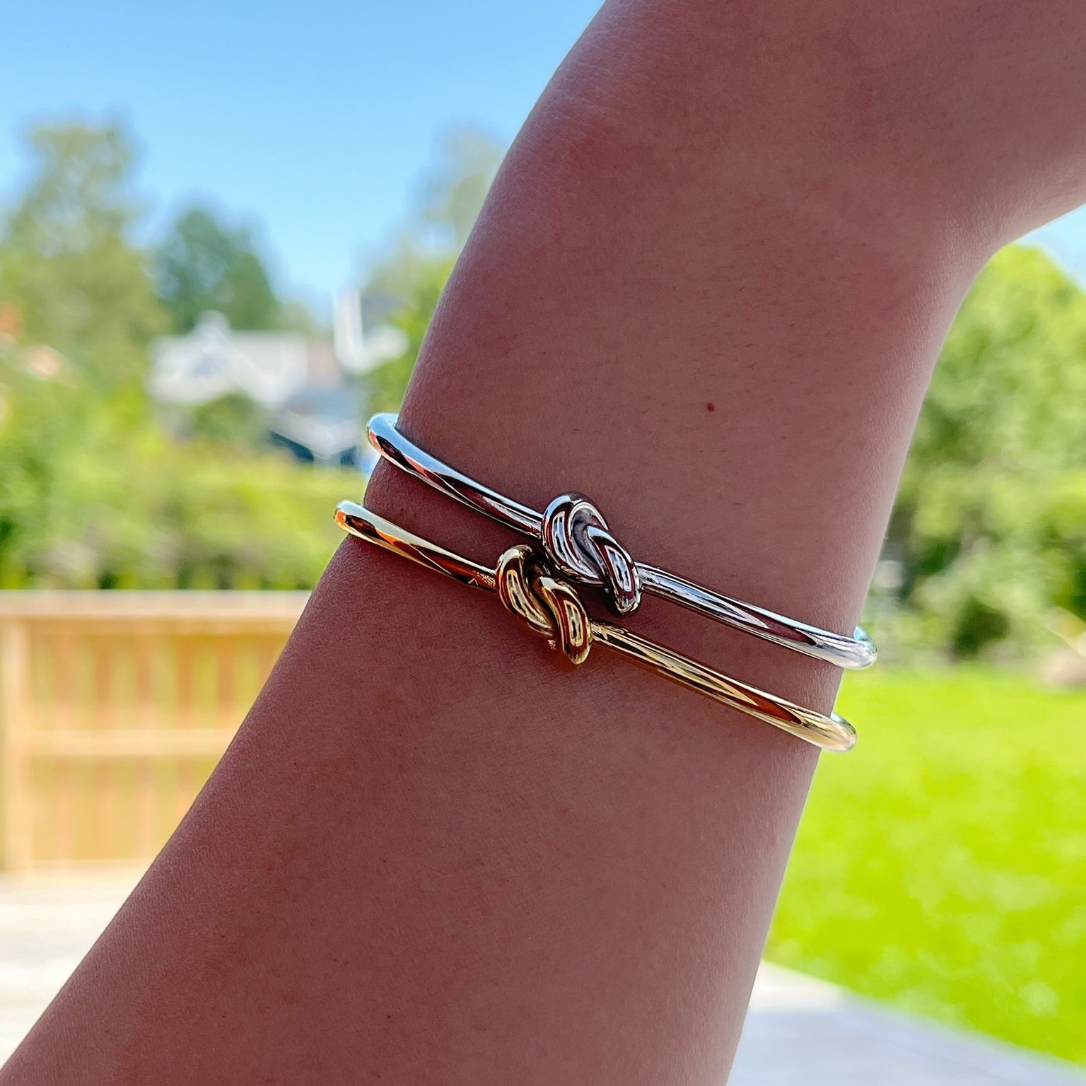 Unity Knot