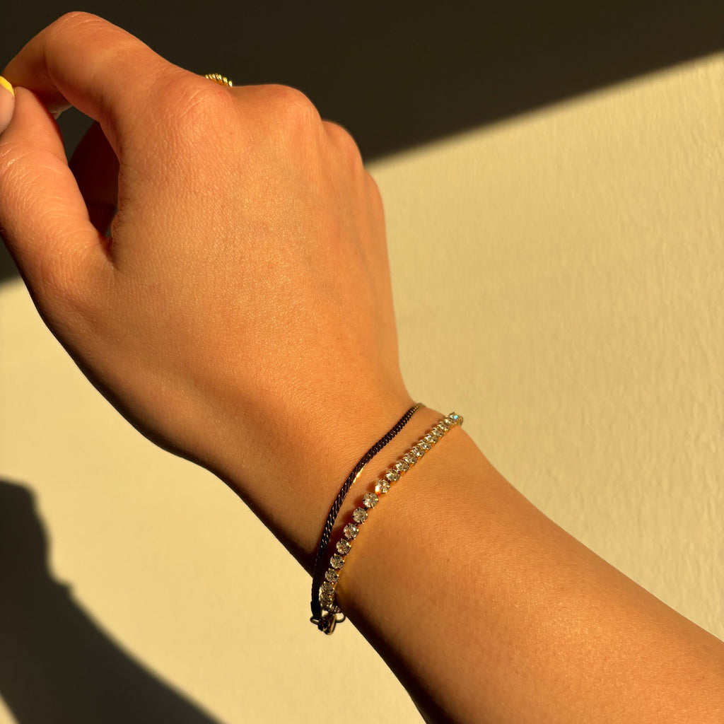 Aura tennis bracelet