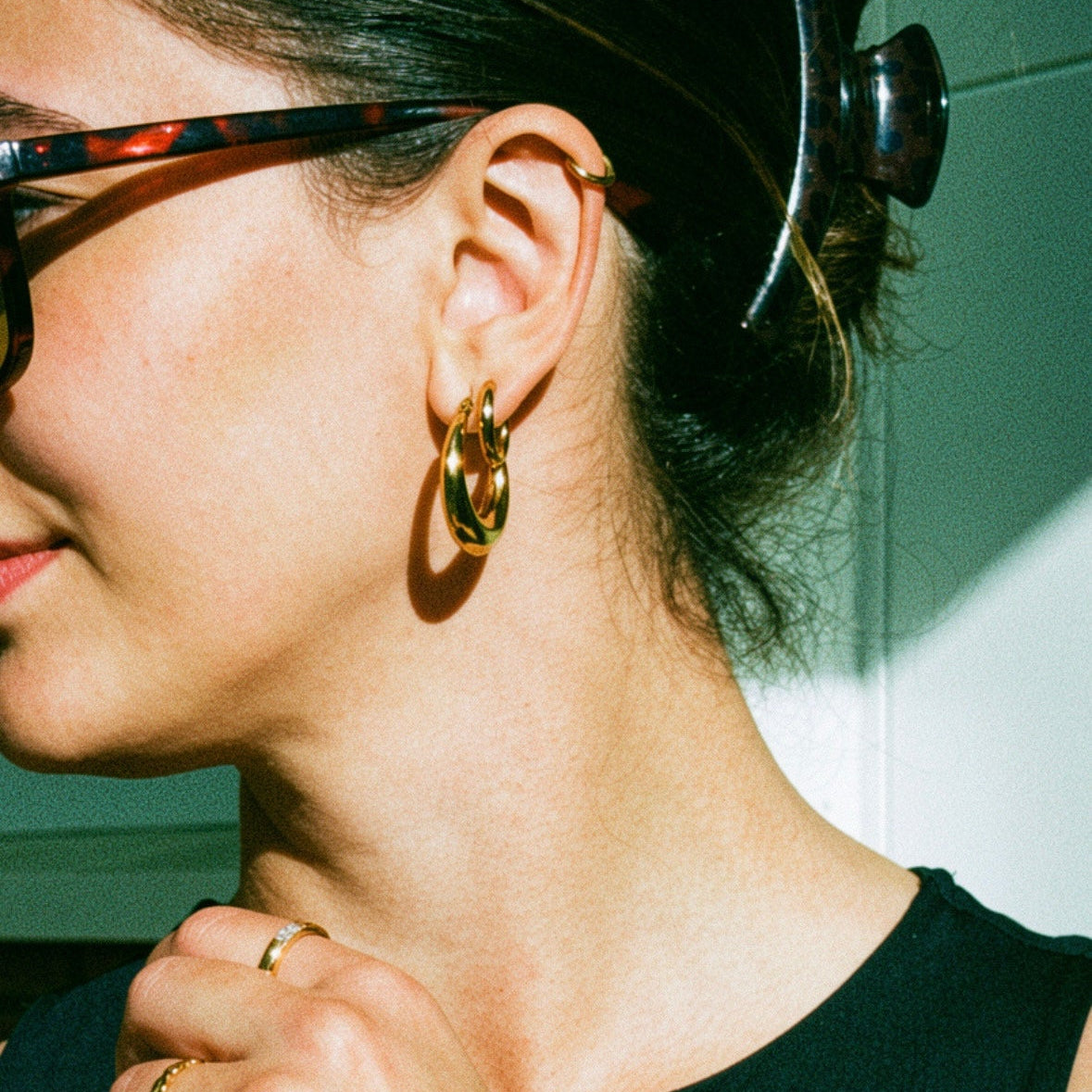 Leona Hoops