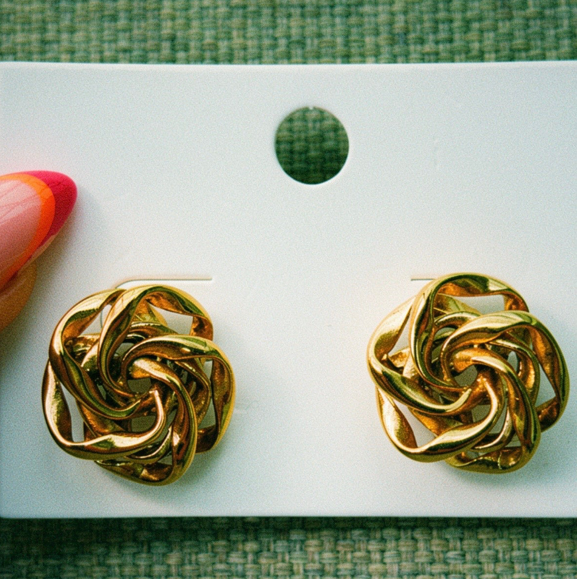 Rosette Studs